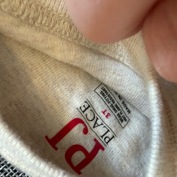 3T fall pajamas - Picture 3 of 3